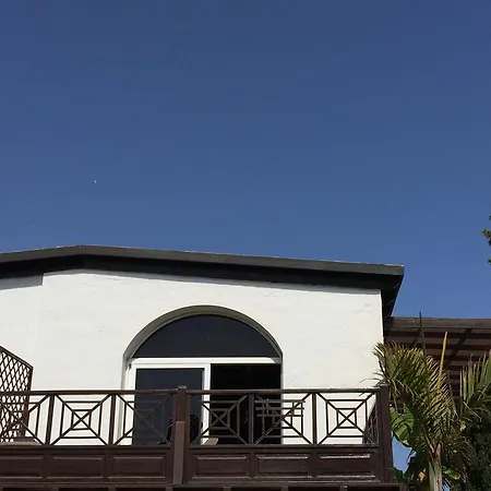 Casa Sylvia ヴィラ Güime