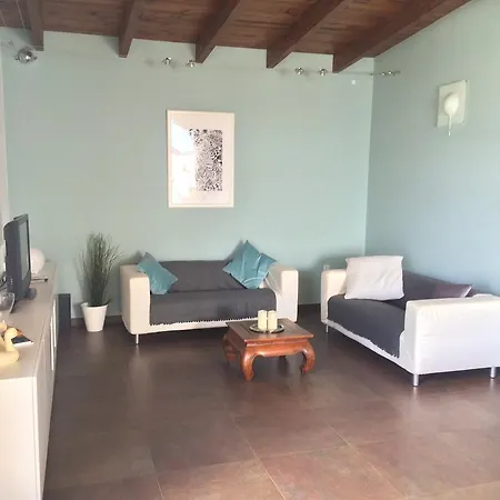 Casa Sylvia Βίλα *